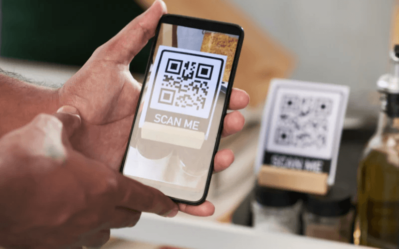 Scanner le QR code avec son téléphone